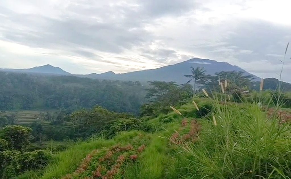 land for sale view of mount Agung and river